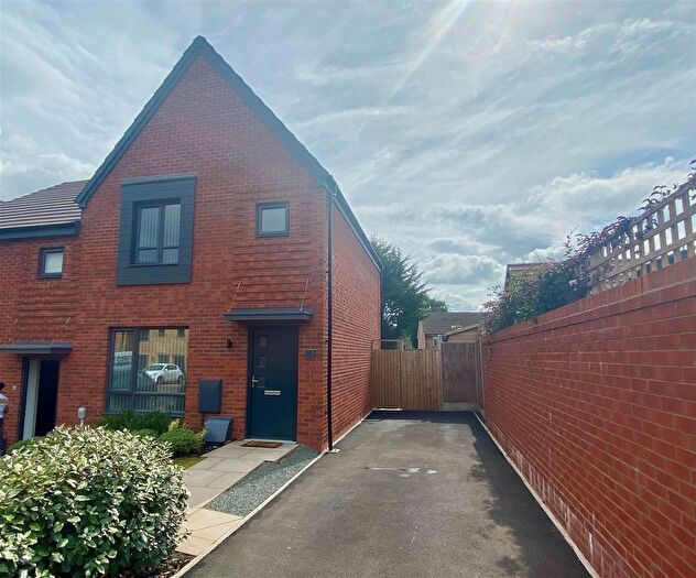 3 Bedroom Semi-Detached House To Rent In Strothers Avenue, Malvern, WR14