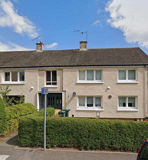 2 Bedroom Flat To Rent In Gracemount Avenue, Edinburgh, EH16