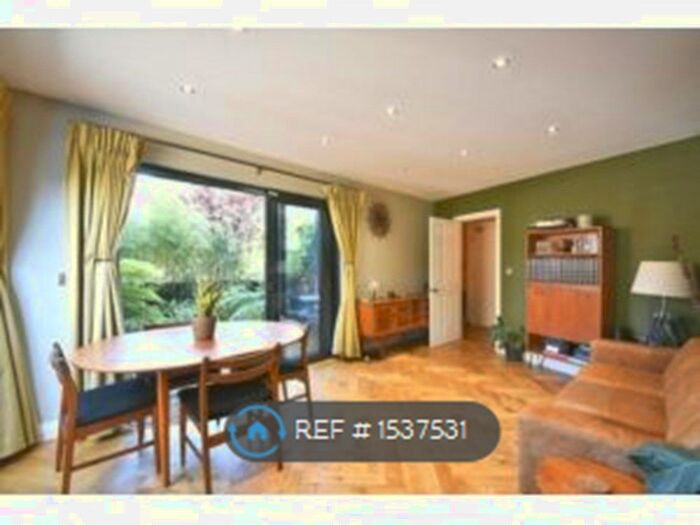 2 Bedroom Terraced House To Rent In Gordon Road, London, SE15