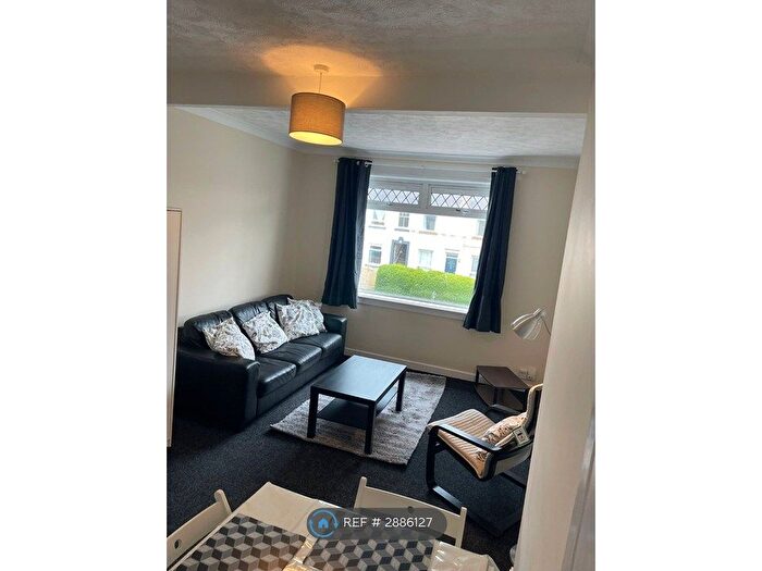 2 Bedroom Flat To Rent In Stenhouse Avenue, Edinburgh, EH11