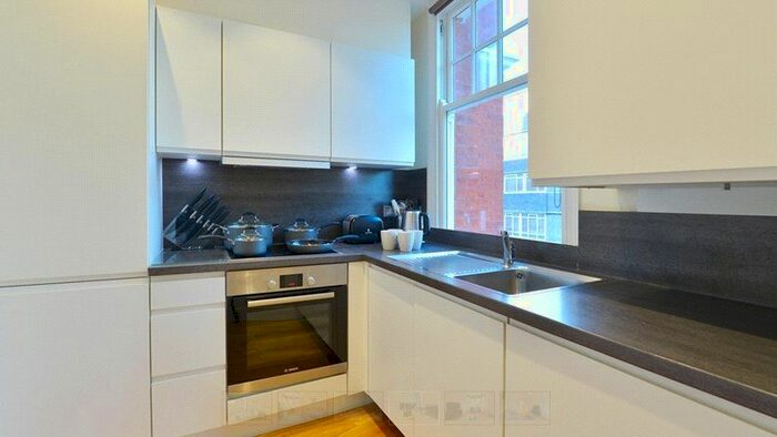 1 Bedroom Flat To Rent In Hamlet Gardens, Hammersmith, W6