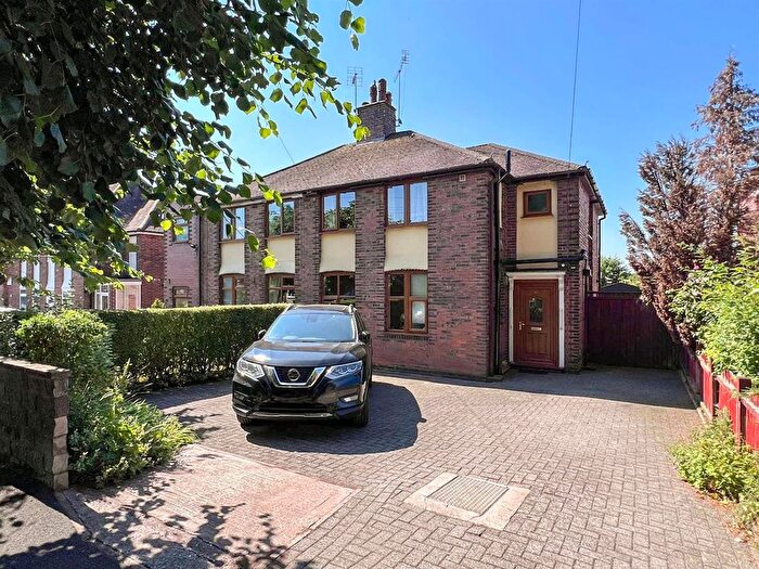 3 Bedroom Semi-Detached House For Sale In Hillswood Avenue, Leek, ST13