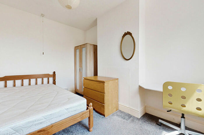 4 Bedroom House To Rent In St Johns Road Bath, BA1