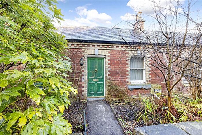 1 Bedroom Terraced Bungalow For Sale In Kingston Avenue, Edinburgh, EH16