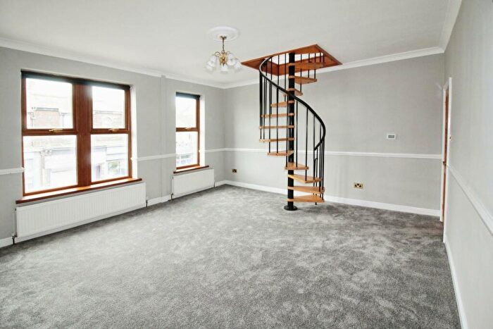 3 Bedroom Duplex To Rent In Lidget Hill, Pudsey, LS28