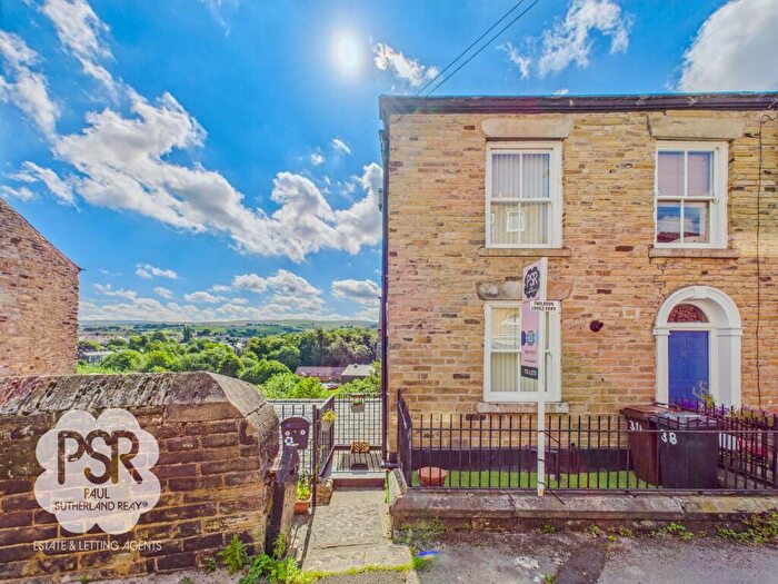 2 Bedroom End Of Terrace House To Rent In High Street, New Mills, SK22