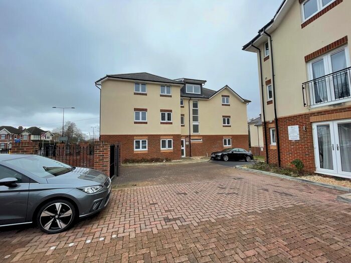 1 Bedroom Flat To Rent In Paynes Road, Southampton, SO15