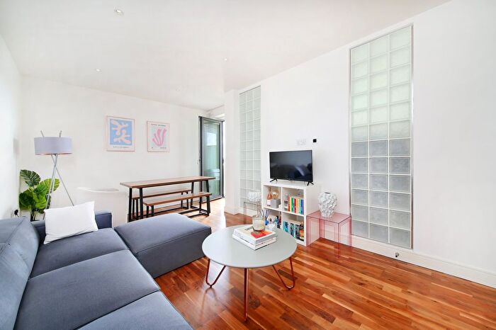 1 Bedroom Property For Sale In Jasmine House, Juniper Drive, SW18