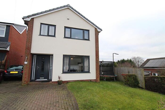 3 Bedroom Detached House For Sale In Pennine Road, Horwich, Bolton, BL6