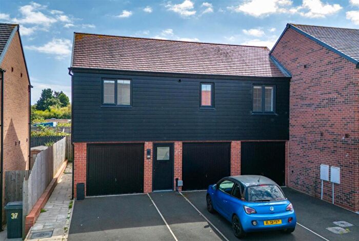 2 Bedroom Apartment For Sale In Hastings Drive, Shiremoor, NE27