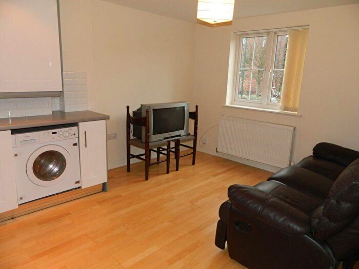 2 Bedroom Flat To Rent In Bradgate Road, Leicester, Leicestershire, LE7