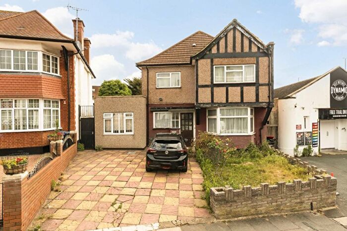 4 Bedroom Detached House For Sale In Alderton Crescent, London, NW4
