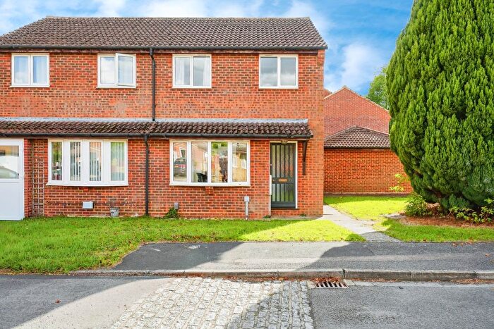 3 Bedroom Semi-detached House For Sale In Wensum Crescent, Bicester, Oxfordshire, OX26