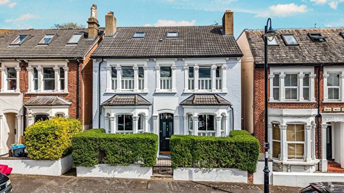 5 Bedroom Detached House For Sale In High View Road, London, SE19