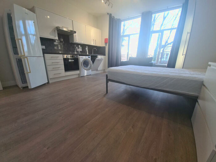 1 Bedroom House To Rent In Morris Lane, Leeds, LS5