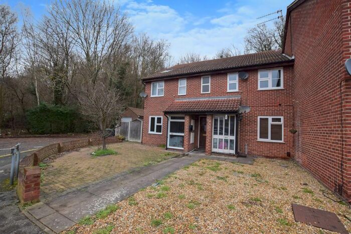 1 Bedroom Flat To Rent In Bankfoot, Badgers Dene, Grays, RM17