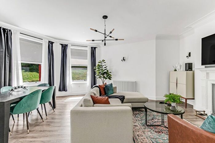 3 Bedroom Flat To Rent In Neville Court, Abbey Road, London, NW8