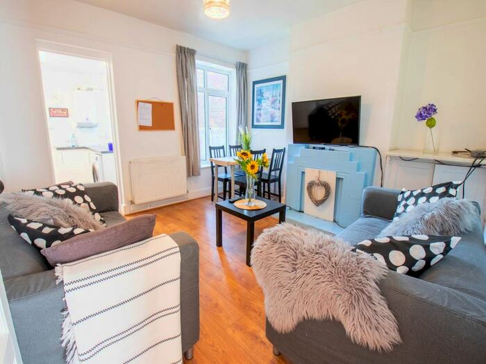 5 Bedroom Property To Rent In St Martin's Road, Canterbury, Kent, CT1