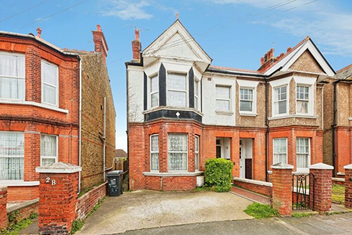 5 Bedroom Semi Detached House For Sale In Wyndham Avenue, Margate, Kent, CT9