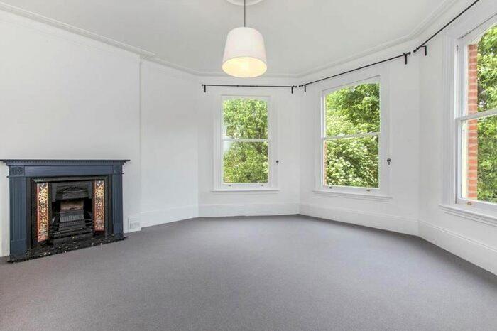 2 Bedroom Flat To Rent In Christchurch Avenue, Brondesbury, NW6