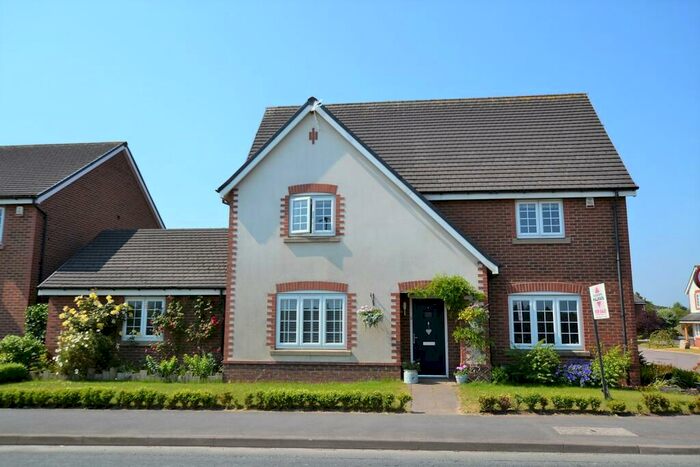 4 Bedroom Detached House For Sale In Holmes Chapel Road, Somerford, CW12