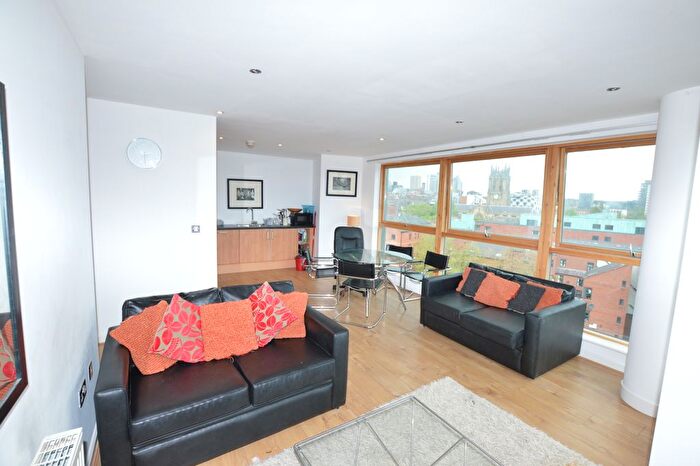 2 Bedroom Flat To Rent In St. James Quay, Leeds, LS10