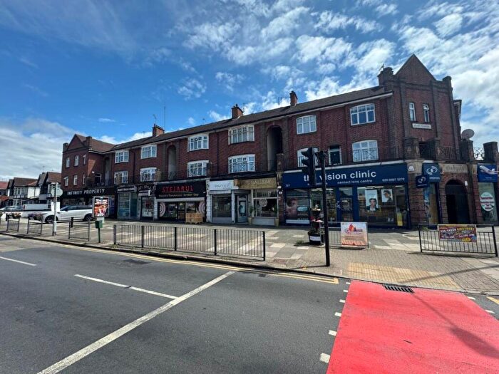 3 Bedroom Apartment For Sale In B Woodcock Hill, Harrow, Middlesex, HA3