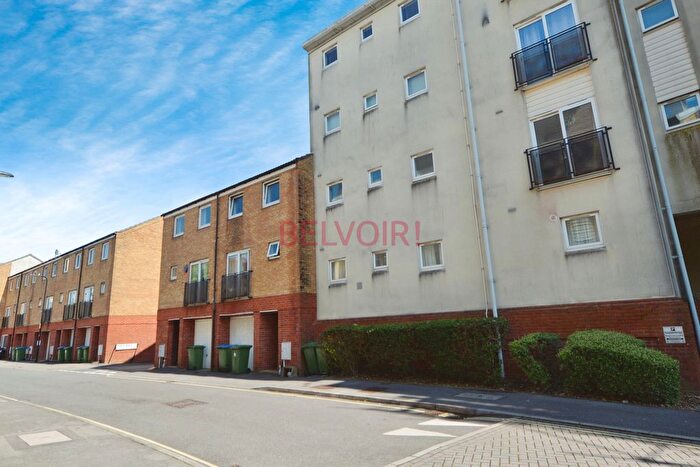 2 Bedroom Flat To Rent In Carpathia Drive, Southampton, SO14