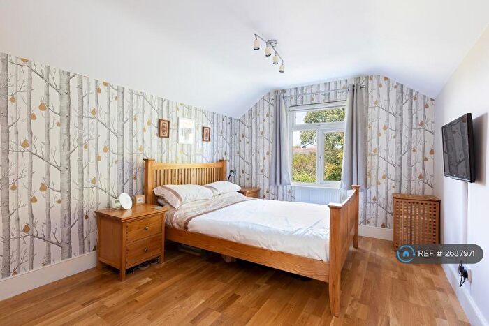 1 Bedroom Flat To Rent In Hale Lane, London, NW7