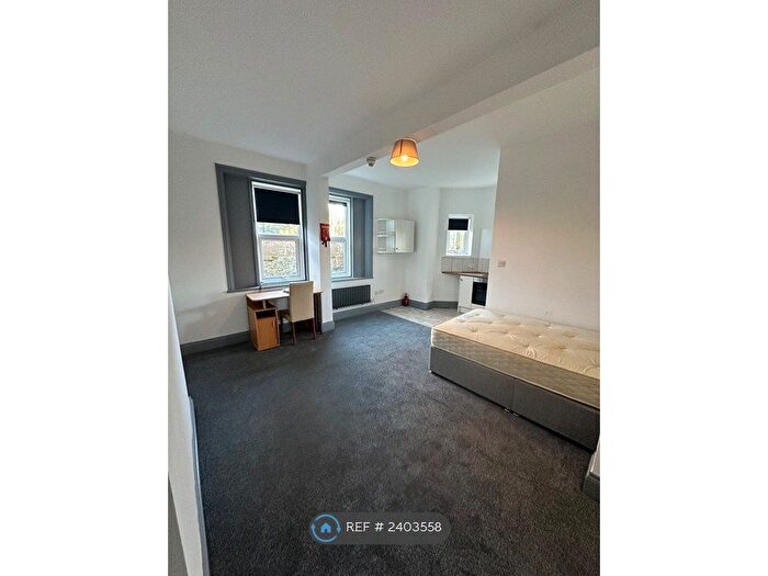 Studio To Rent In Thornton Manor, Ryde, PO33