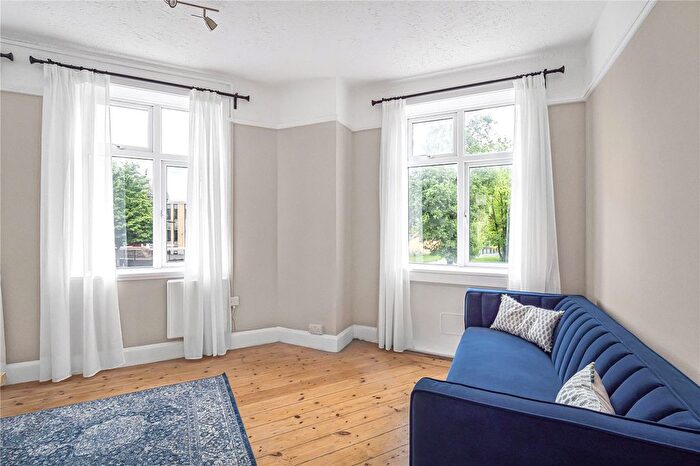6 Bedroom Flat To Rent In Harper Road, London, SE1