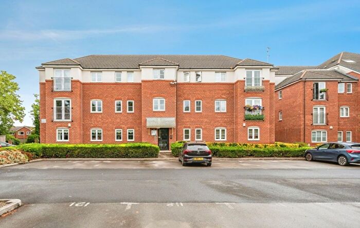 2 Bedroom Flat For Sale In St Michaels View, Widnes, WA8