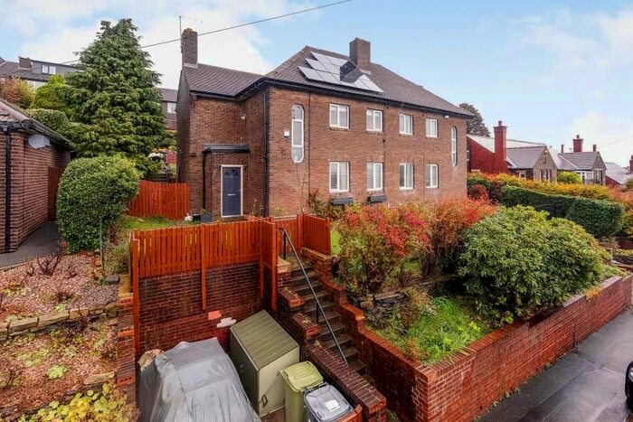 3 Bedroom Semi-Detached House To Rent In Fir Road, Huddersfield, HD1