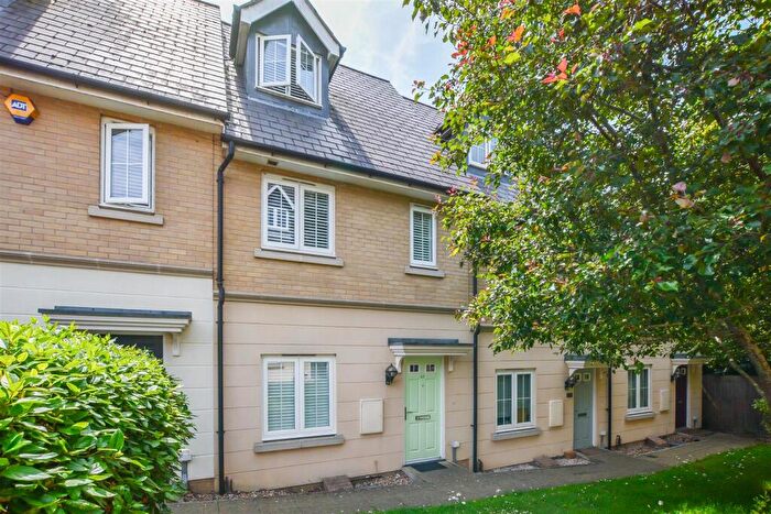 3 Bedroom Terraced House For Sale In De Paul Way, Brentwood, CM14