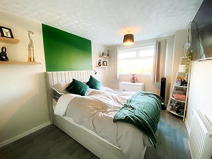 3 Bedroom Terraced House For Sale In Barmouth Close, Battle Hill, NE28