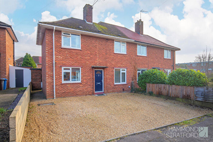 3 Bedroom Semi Detached House For Sale In Fowell Close, Norwich, NR5