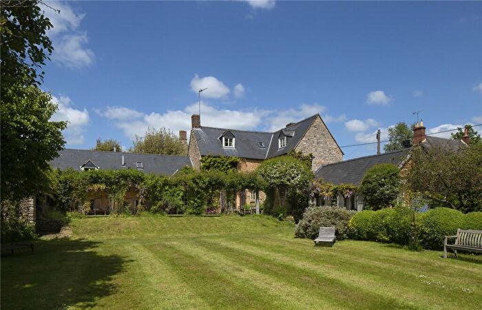 5 Bedroom Detached House For Sale In Mill Lane, Middle Barton, Chipping Norton, Oxfordshire, OX7