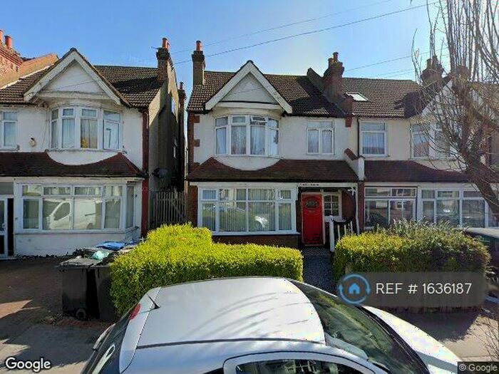 2 Bedroom Flat To Rent In Ground Floor Galpins Road, Thornton Heath, CR7