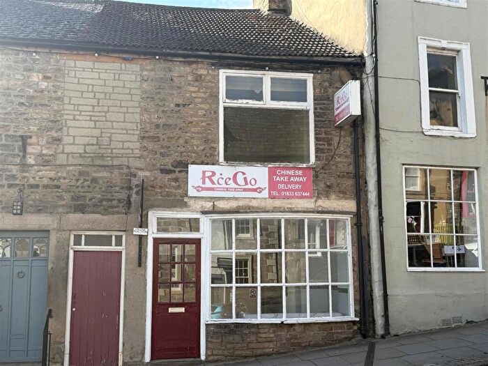2 Bedroom Character Property For Sale In Rice Go, The Bank, Barnard Castle, DL12