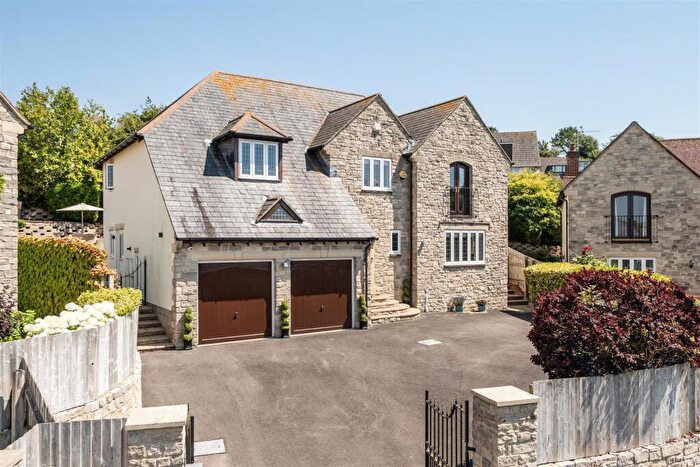 4 Bedroom Detached House For Sale In Sunningdale Rise, Preston, Weymouth, DT3