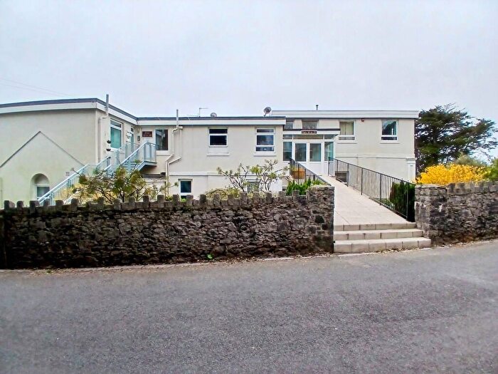 1 Bedroom Flat For Sale In Higher Warberry Road, Torquay, TQ1