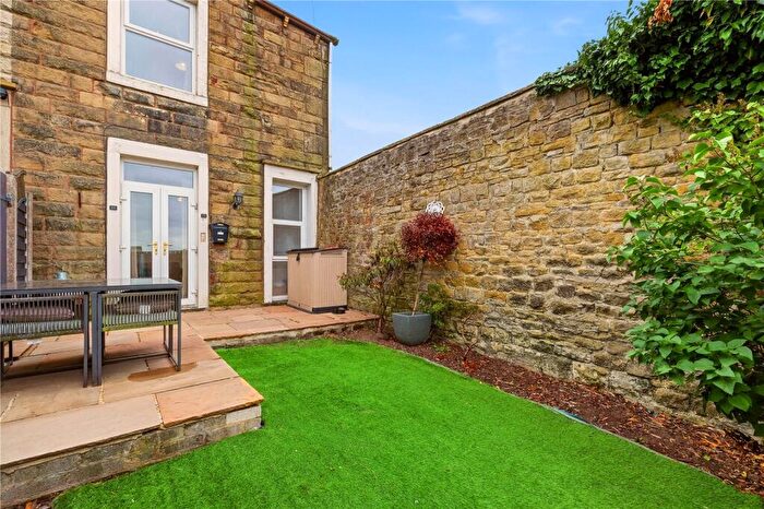 3 Bedroom End Of Terrace House For Sale In Record Street, Barnoldswick, Lancashire, BB18