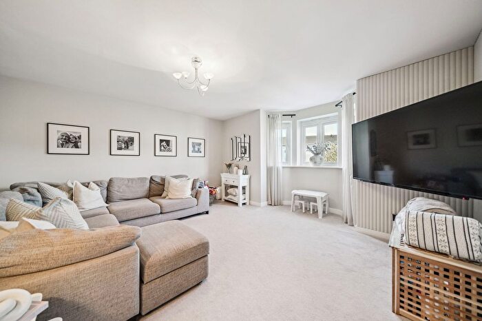 2 Bedroom Flat For Sale In Lloyd Street, Rutherglen, Glasgow, G73