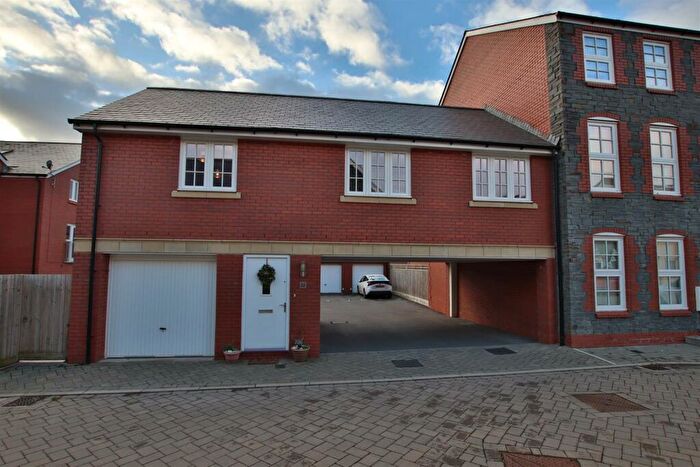 2 Bedroom Coach House To Rent In Bevan Road, Bitton, BS30