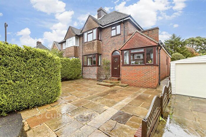 4 Bedroom Semi-Detached House For Sale In Westlands Way, Oxted, Surrey, RH8