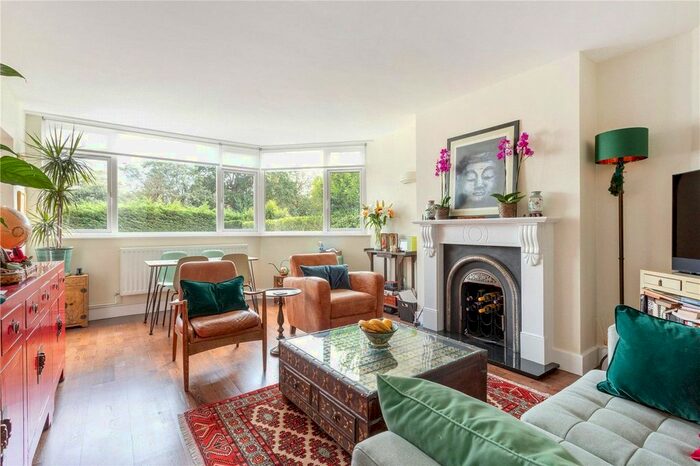 2 Bedroom Flat To Rent In West Hill, London, SW15