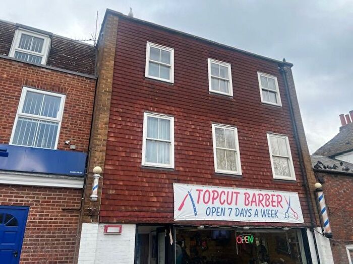 2 Bedroom Flat To Rent In Burgate Lane, Canterbury, CT1