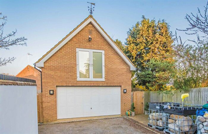 1 Bedroom Flat To Rent In Finedon Road, Burton Latimer, Kettering, NN15