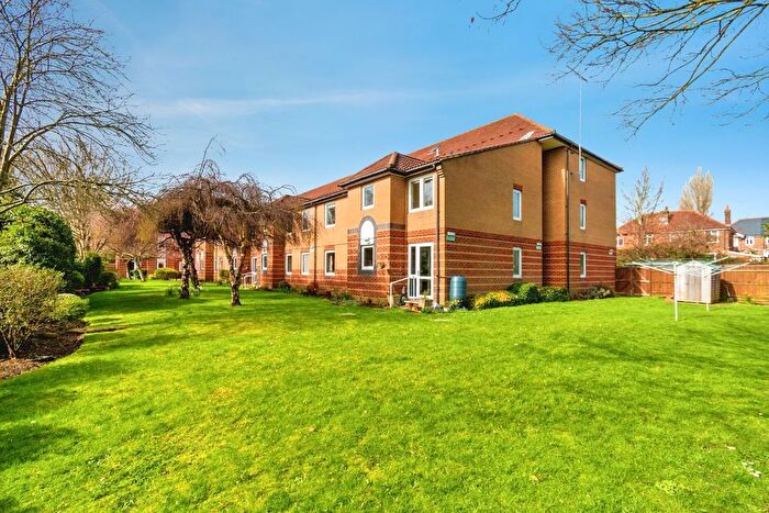 2 Bedroom Property For Sale In Grosvenor Road, Southampton, SO17