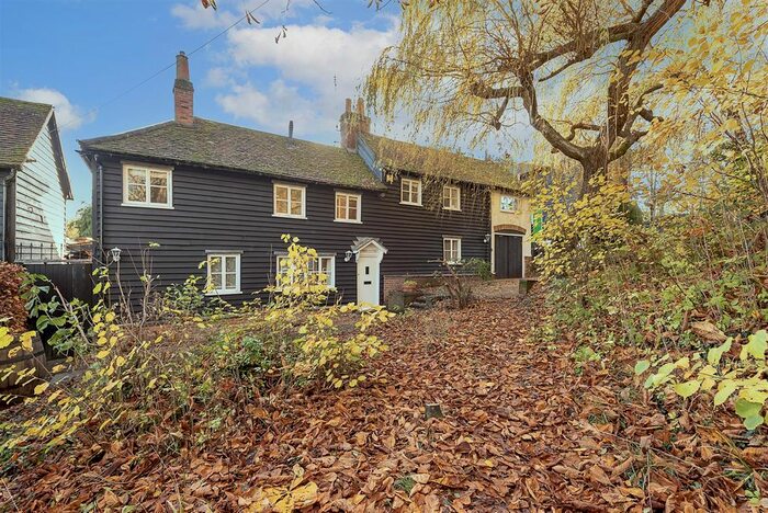 4 Bedroom Detached House For Sale In Lower Gustard Wood, Wheathampstead, St.Albans, AL4